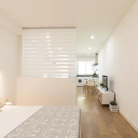 Garden Apartment *