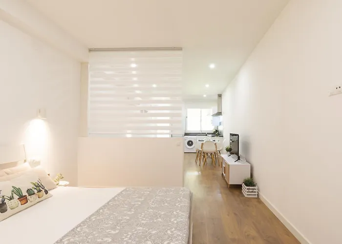Garden Apartment *