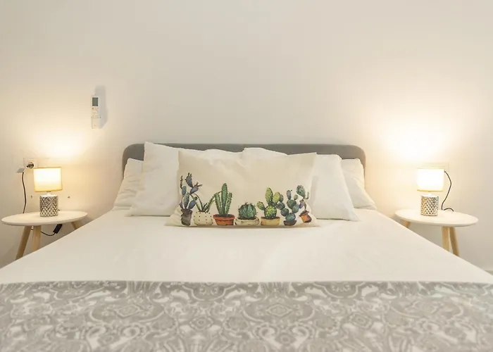 Garden Apartment *