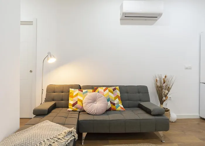 Garden Apartment *